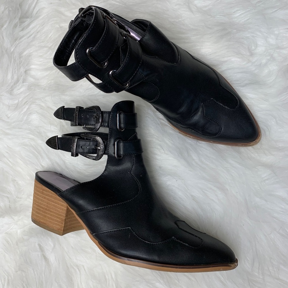 Black Boots